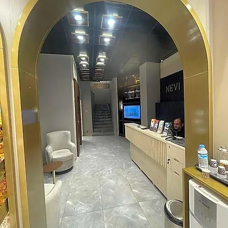 Nevi فندق